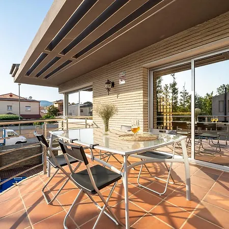 Luxury Rock Tirri Holiday home *