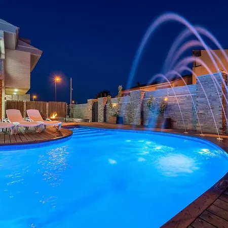 Luxury Rock Tirri