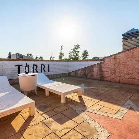 Luxury Rock Tirri *