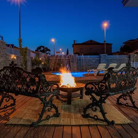 Luxury Rock Tirri Holiday home *